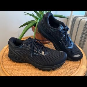 Brooks ghost 12 women’s running shoe